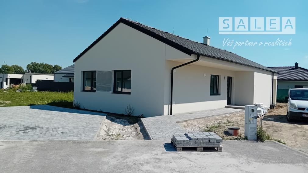 Moderný bungalov, 536m2, Karasová ulica Senec