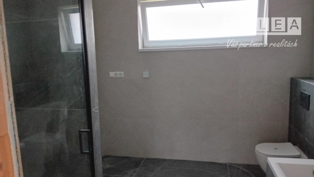 Moderný bungalov, 536m2, Karasová ulica Senec