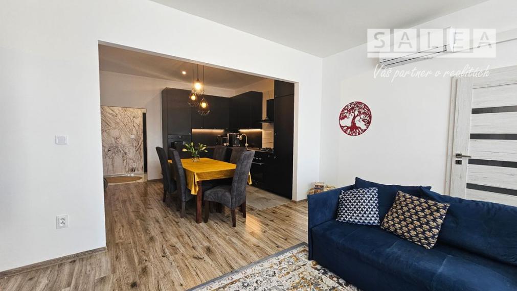 3i byt 114m2, vynikajúca poloha, dve kúpeľne, Sládkovičovo