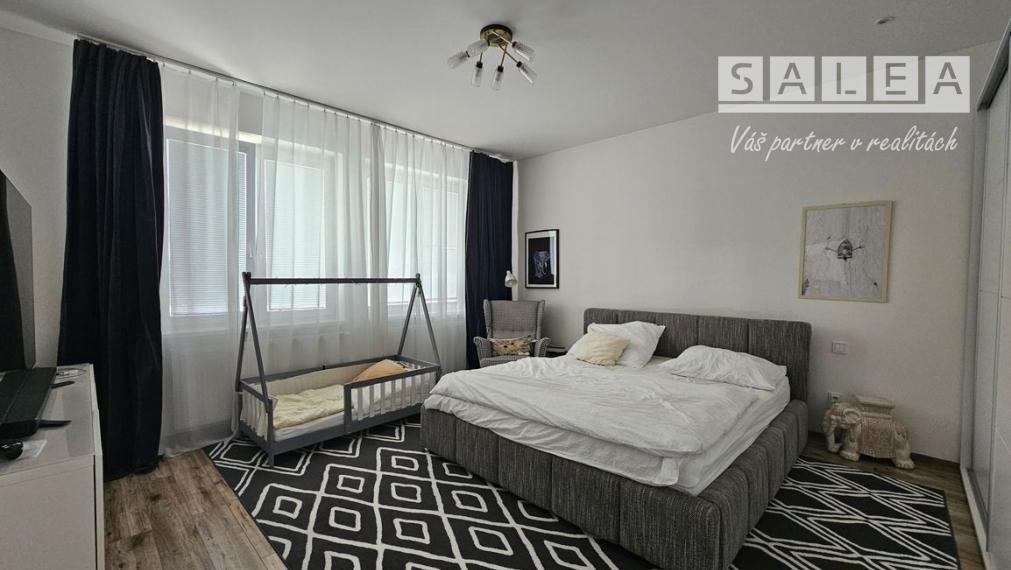 3i byt 114m2, vynikajúca poloha, dve kúpeľne, Sládkovičovo