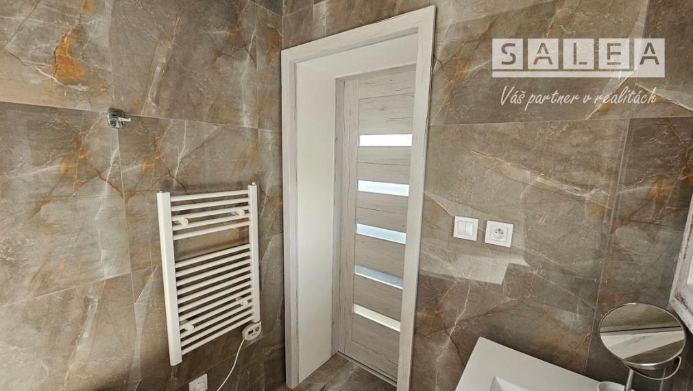 3i byt 114m2, vynikajúca poloha, dve kúpeľne, Sládkovičovo