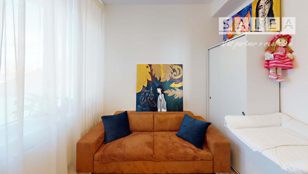 3i byt 114m2, vynikajúca poloha, dve kúpeľne, Sládkovičovo