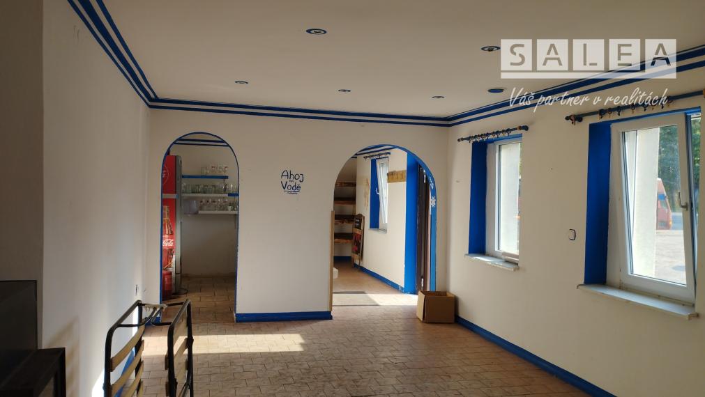 Motorest s ubytovaním, 3878m2, Bzenec - Morava.