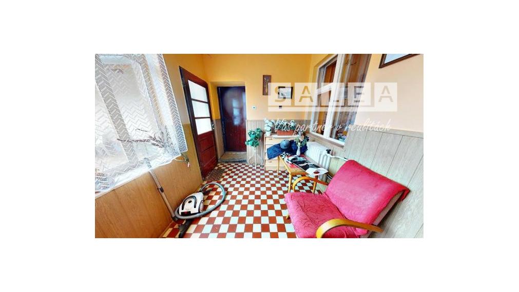 Rodinný dom v obci Dolný Lopašov o výmere 1709m2.