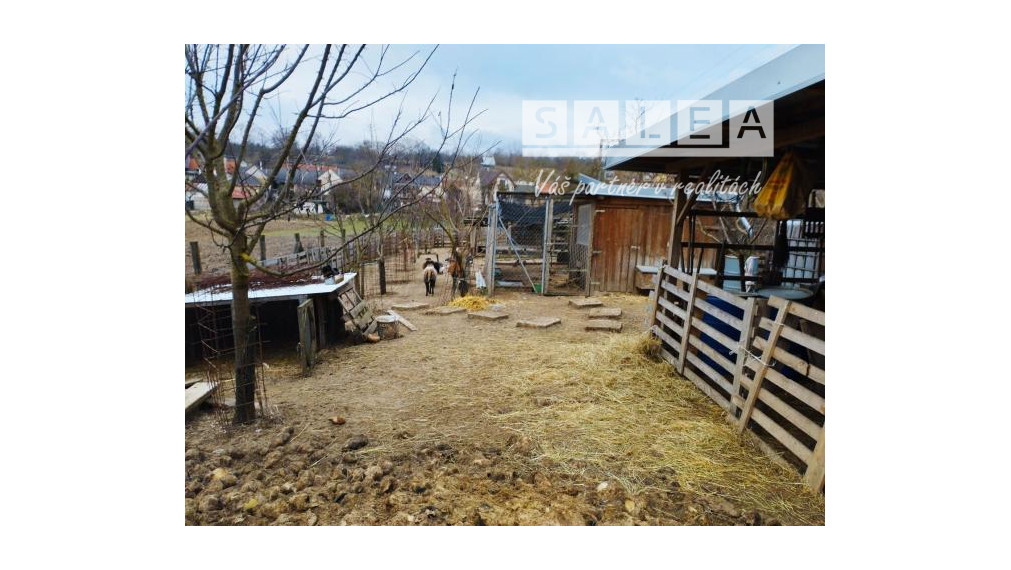 Rekreačný pozemok v obci Chtelnica o výmere 1140m2.