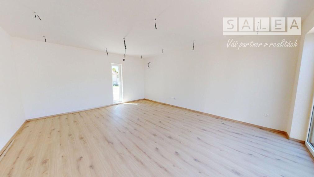 Moderný 4-izbový dom 112 m2 na pozemku 392m2 – Horné Saliby