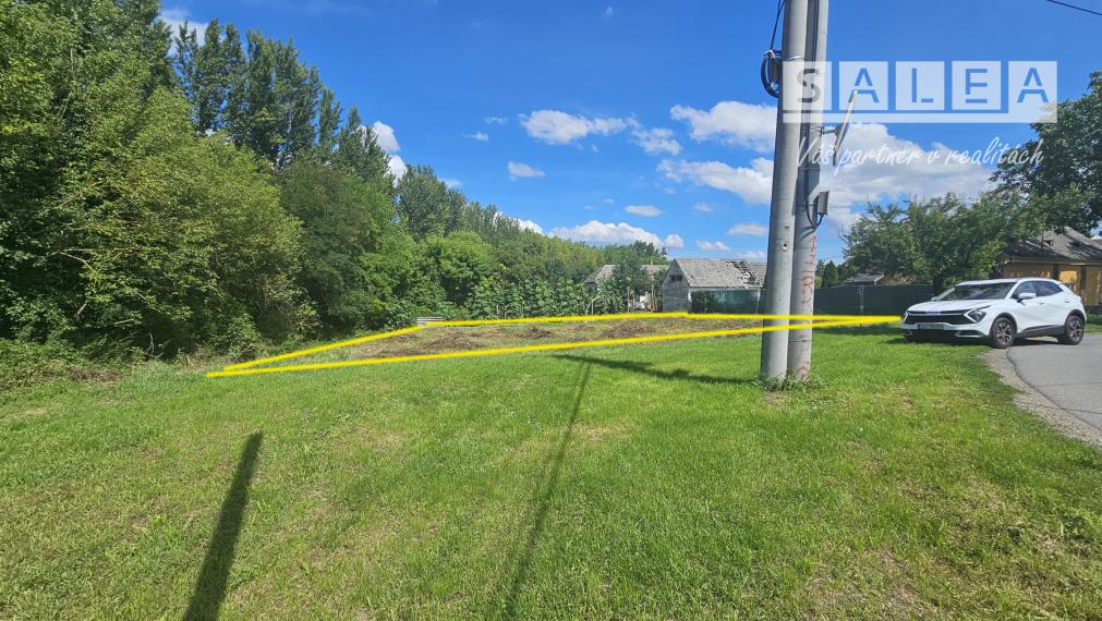 stavebný pozemok 578m2 Tomášikovo