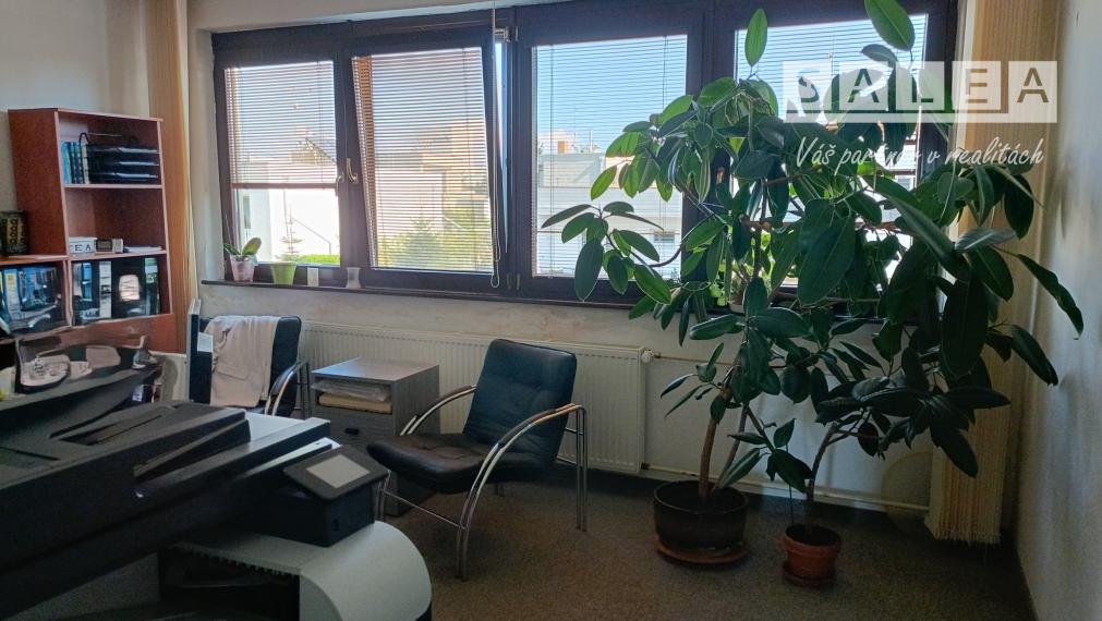 REZERVOVANÉ! Priestranný 4izbový rodinný dom v super lokalite v Šali