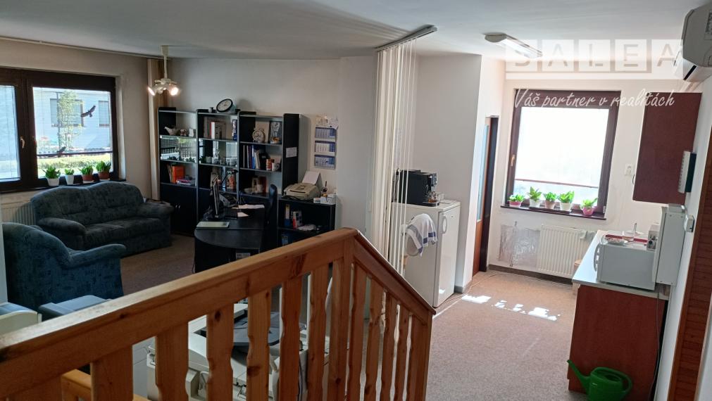 REZERVOVANÉ! Priestranný 4izbový rodinný dom v super lokalite v Šali