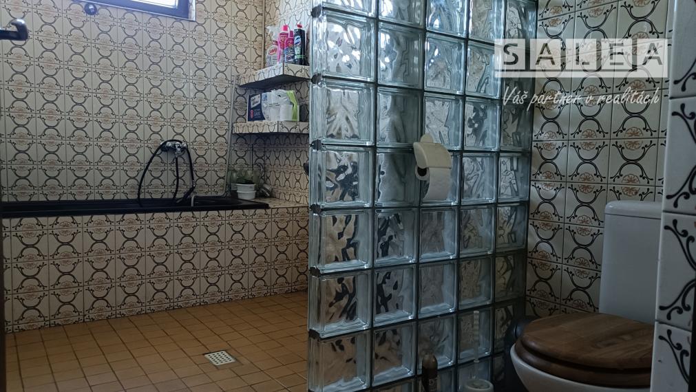 REZERVOVANÉ! Priestranný 4izbový rodinný dom v super lokalite v Šali