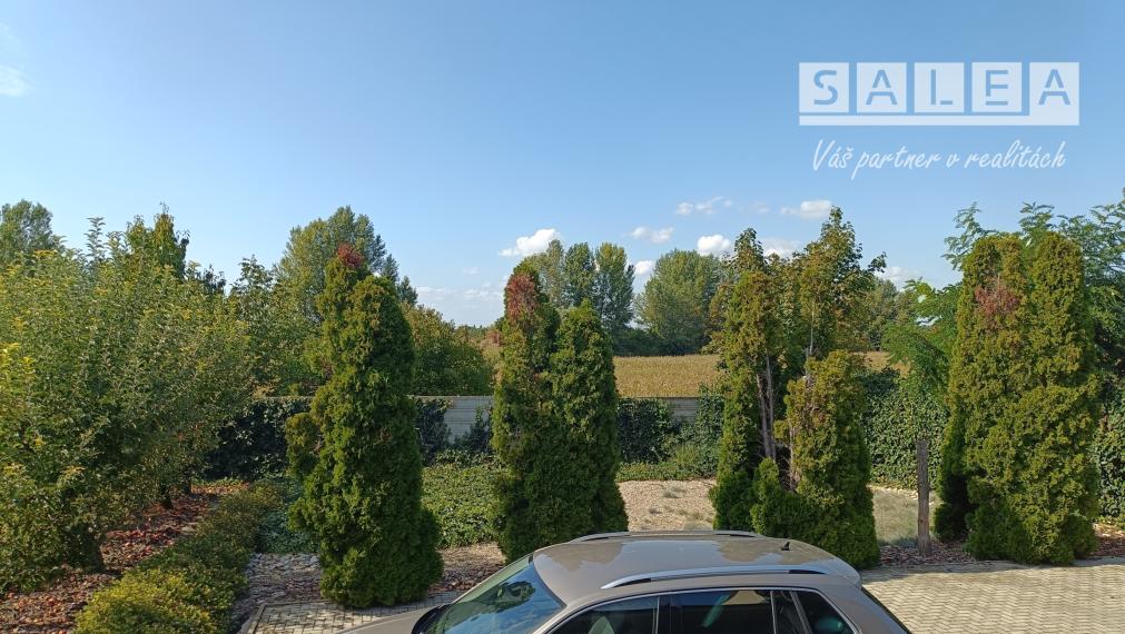 REZERVOVANÉ! Priestranný 4izbový rodinný dom v super lokalite v Šali