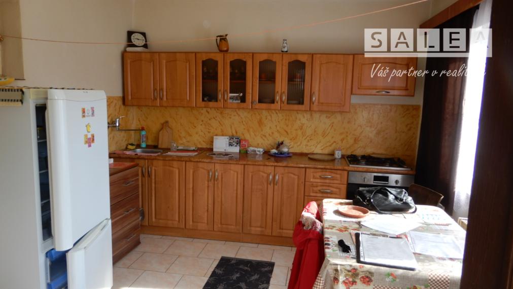 Slnečný Rodinný dom,100 m2, letná kuchyňa, Turá, okr.Levice