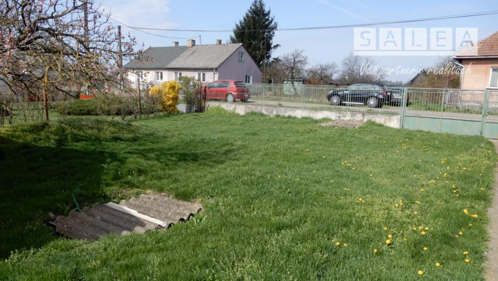 Slnečný Rodinný dom,100 m2, letná kuchyňa, Turá, okr.Levice