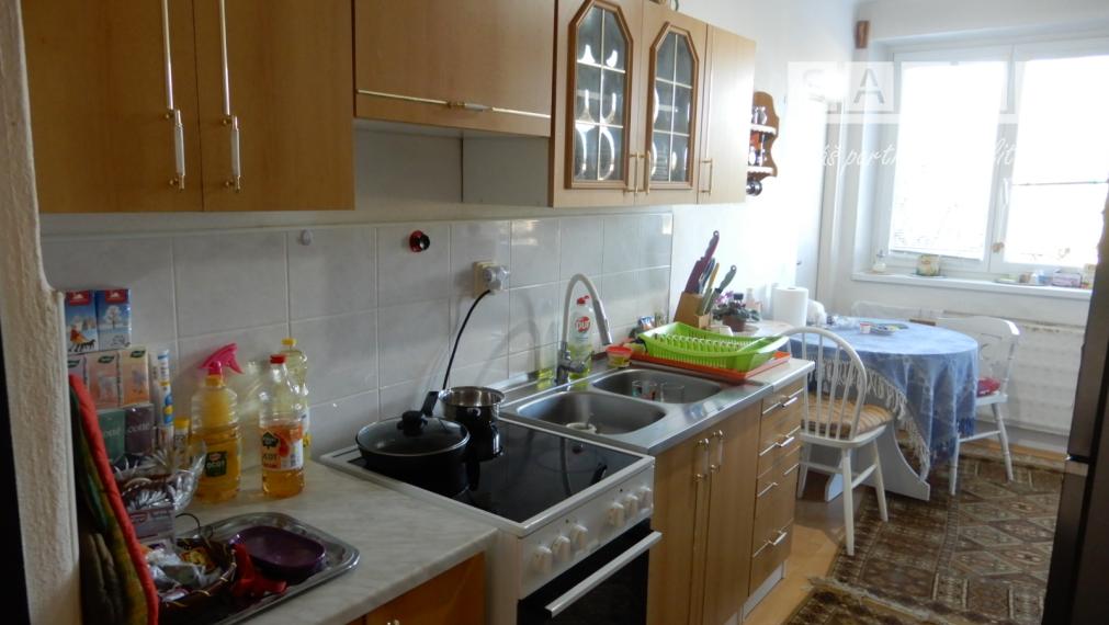 Útulný 3 Izbový byt, 71 m2, balkón, Šarovce, okr. Levice