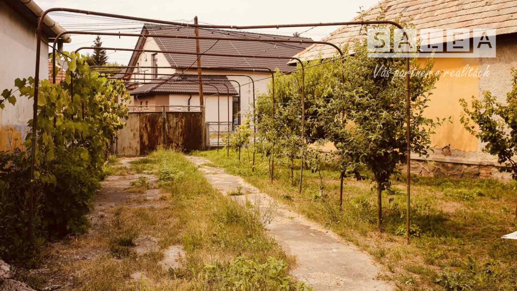 Rodinný dom, 140 m2, letná kuchyňa, Plášťovce, okr. Levice