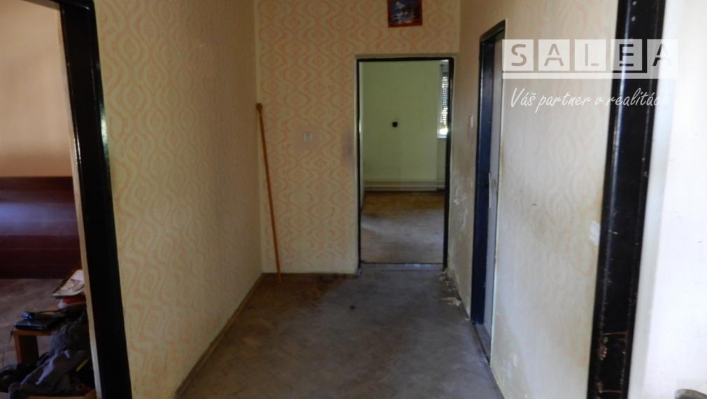 Rodinný dom, garáž, letná kuchyňa, 110 m2, Šahy, okr. Levice