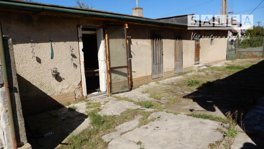 Rodinný dom, garáž, letná kuchyňa, 110 m2, Šahy, okr. Levice