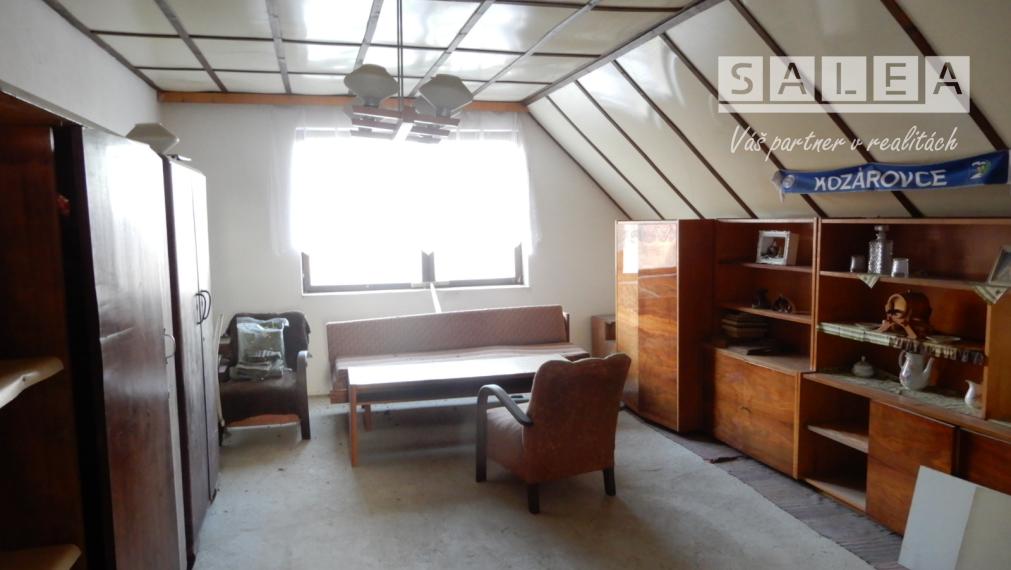 Slnečné dva domy na jednom pozemku,  130 m2, garáž, Kozárovce, okr. Levice