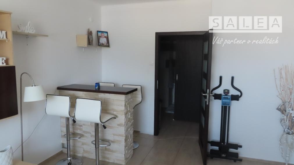 Prenájom 3 izbový byt v centre mesta Šala