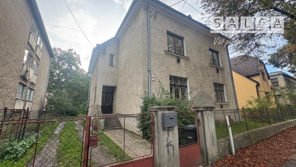 3-izbový veľký byt Martin - centrum , pôvodný stav, záhrada