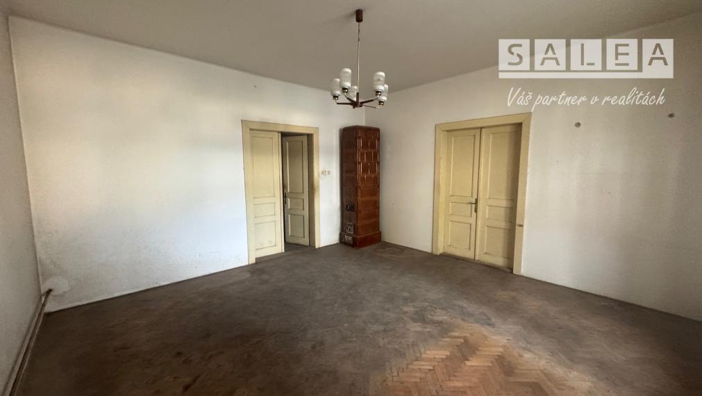 3-izbový veľký byt Martin - centrum , pôvodný stav, záhrada