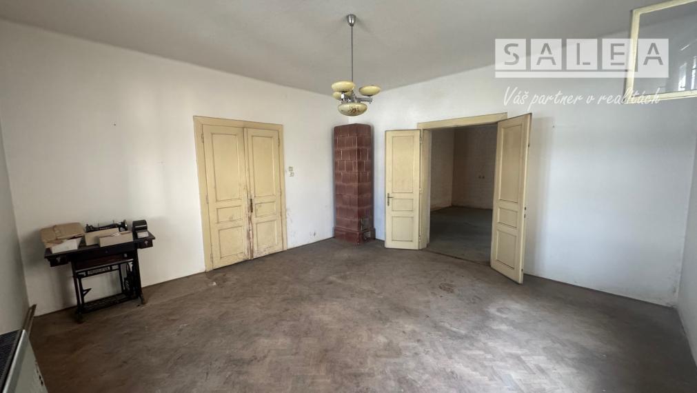 3-izbový veľký byt Martin - centrum , pôvodný stav, záhrada