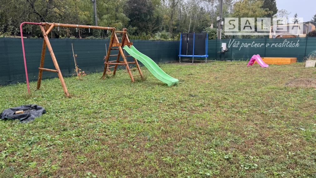 Dvojzáhrada v Kráľovej nad Váhom pri Váhu o výmere 523 m2 EXKLUZÍVNE