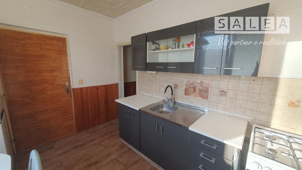 Priestranný 3-izbový byt + balkón 67m2 Nové mesto nad Váhom