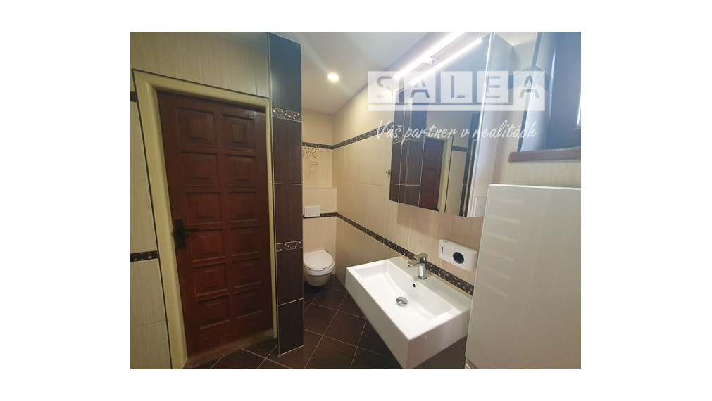 Rezervované Rodinný dom 2izbový+kuchyňa 2057m2 Krakovany