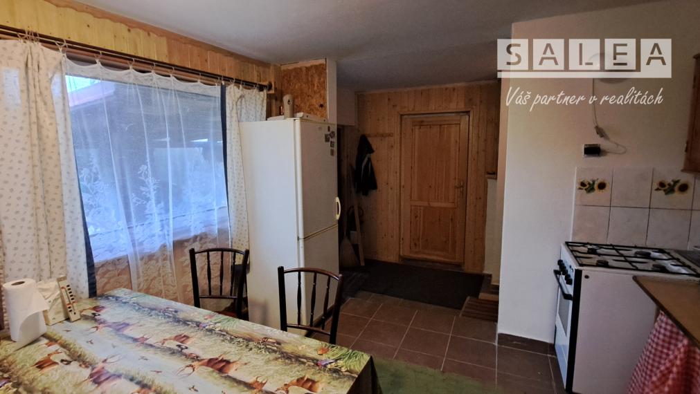 Chata v hornej časti Hronskej Dúbravy na predaj