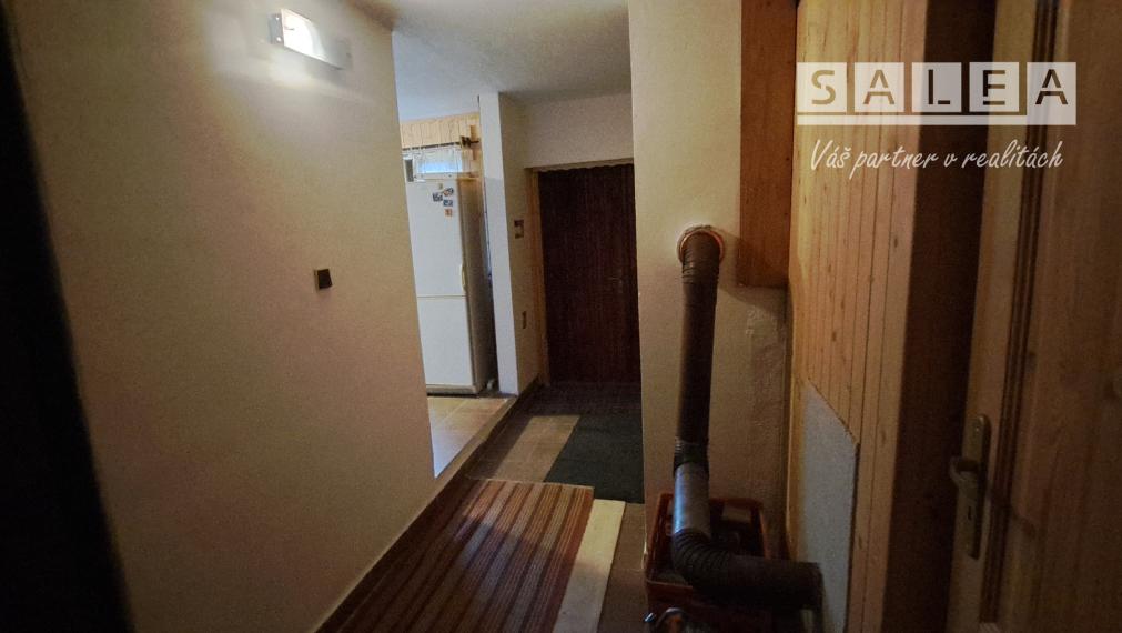 Chata v hornej časti Hronskej Dúbravy na predaj