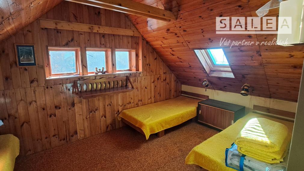 Chata v obci Vyhne s pozemkom o výmere 2299 m2