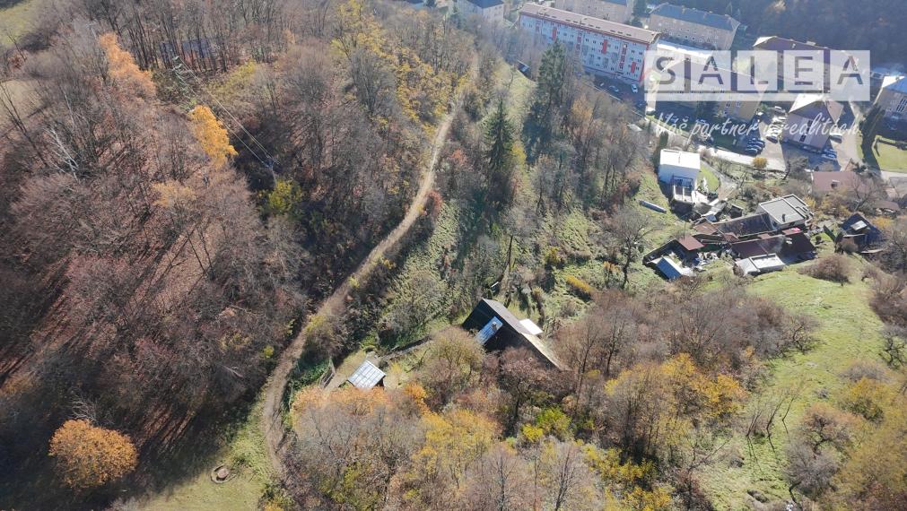 Chata v obci Vyhne s pozemkom o výmere 2299 m2