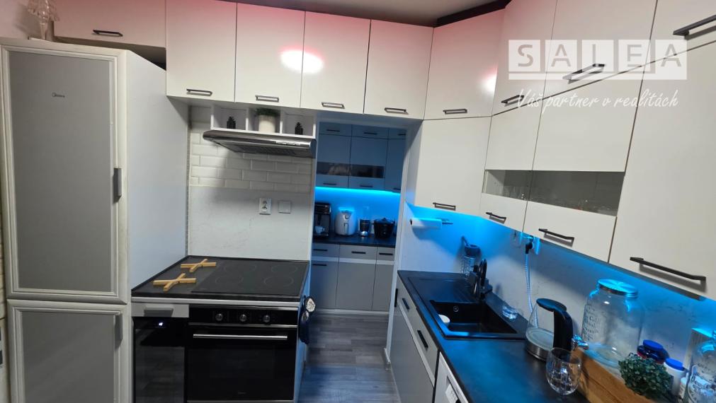 TURZOVKA 3-IZBOVÝ PRIESTRANNÝ BYT PRIAMO V CENTRE-ZARIADENÝ