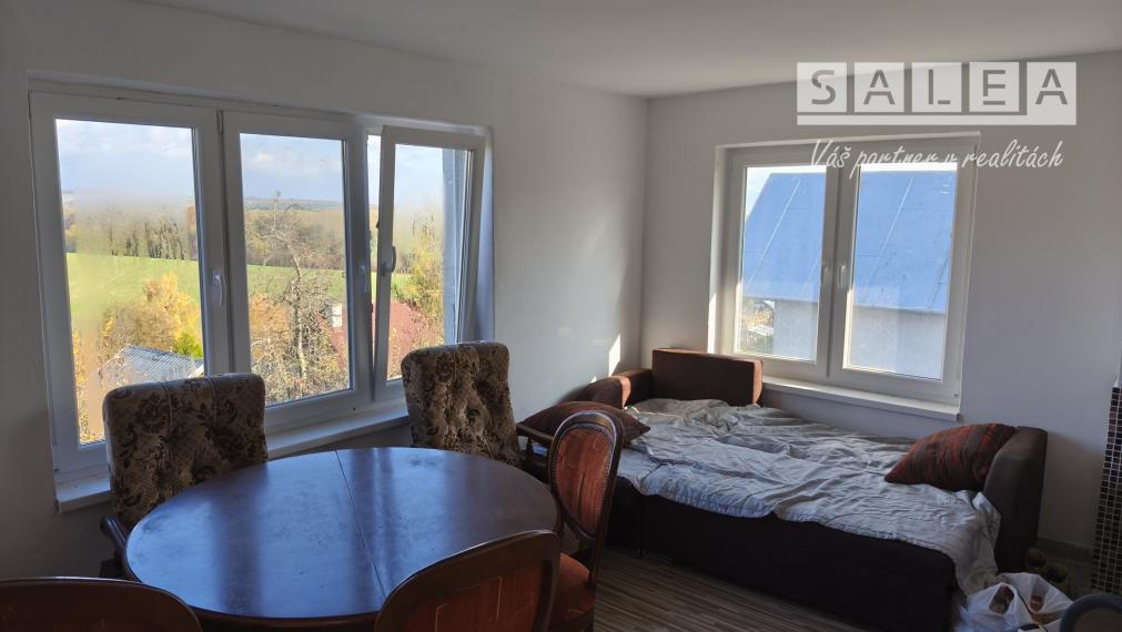 Záhradná chata s pozemkom v meste Vrbové o výmere 400m2.