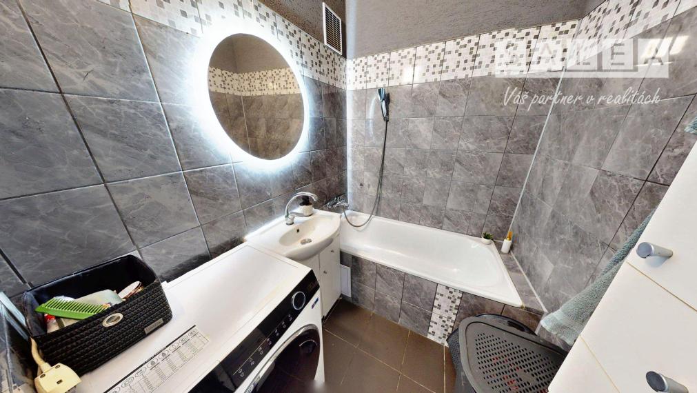 3 - izbový byt v meste Vrbové o výmere 54m2.