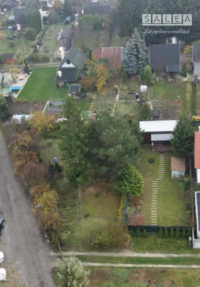 Krásna záhrada s chatkou v Kráľovej nad Váhom EXKLUZÍVNE