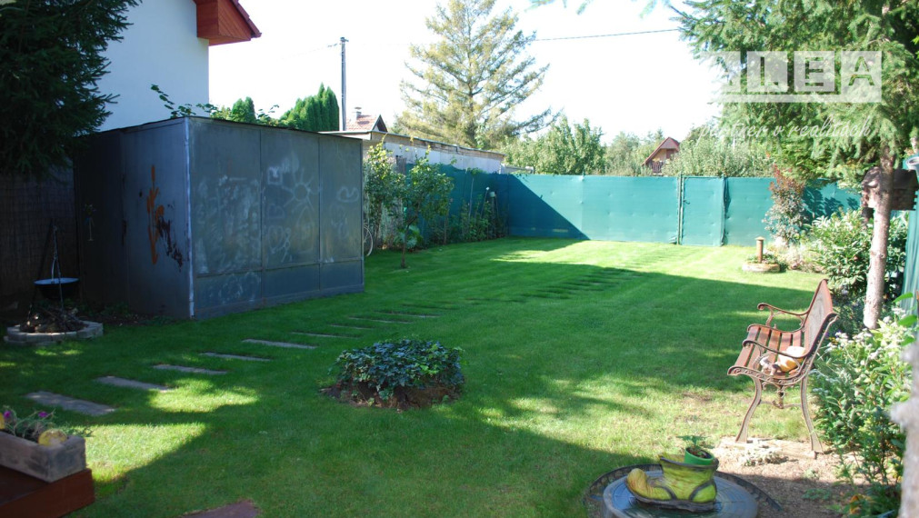 Krásna záhrada s chatkou v Kráľovej nad Váhom EXKLUZÍVNE