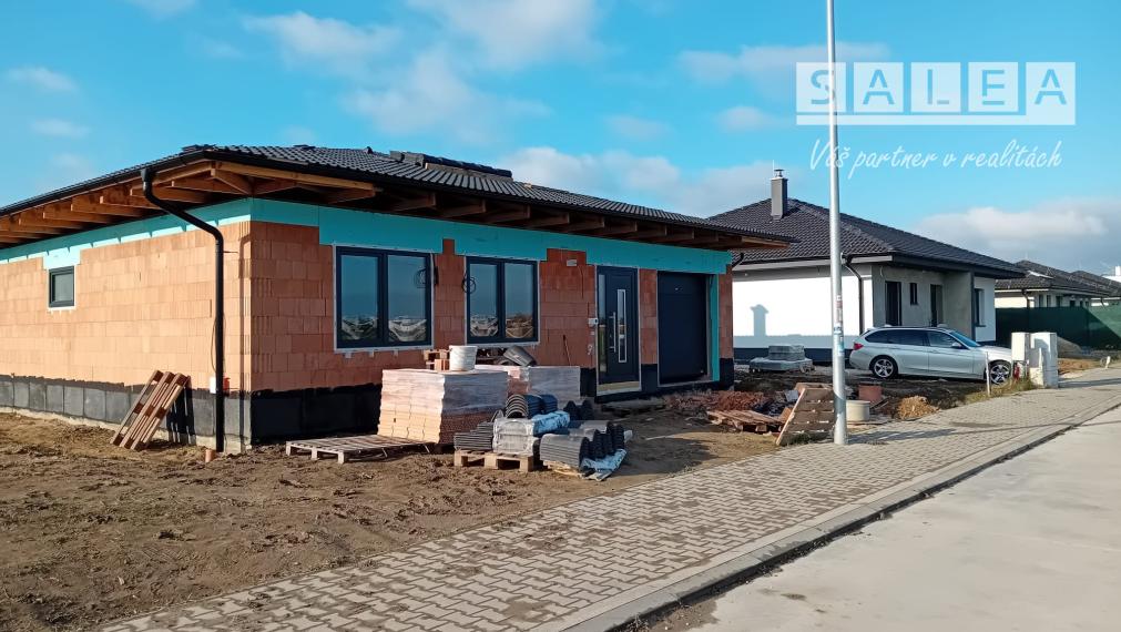 4 izbový bungalov, garáž, 540m2, Hájna ulica, Bernolákovo
