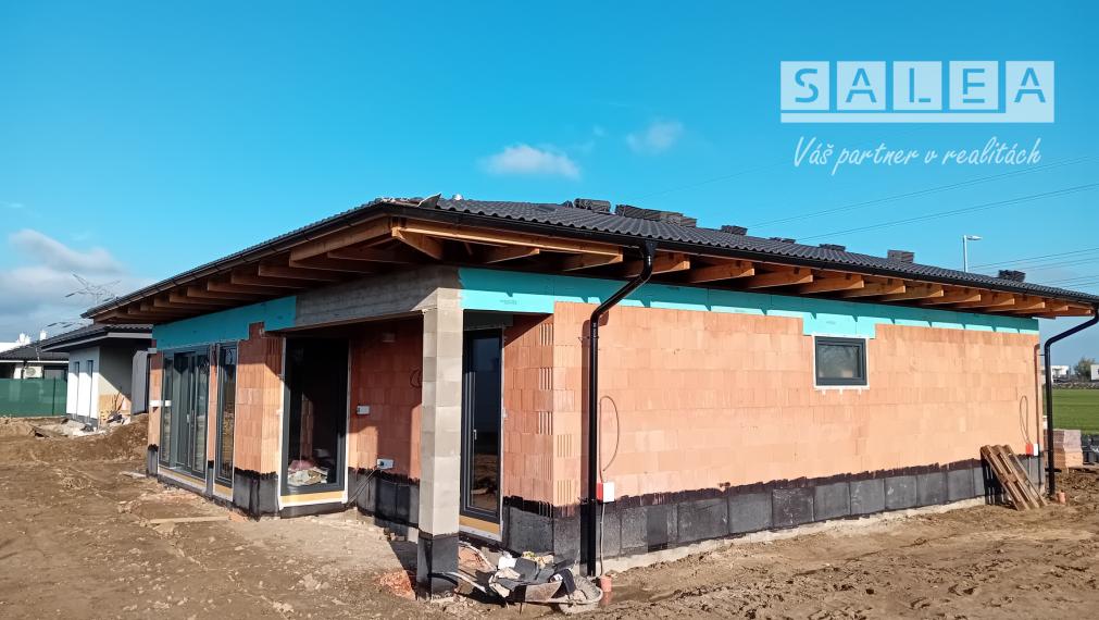 4 izbový bungalov, garáž, 540m2, Hájna ulica, Bernolákovo