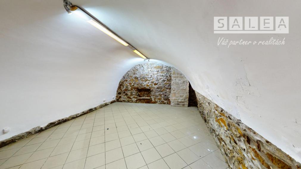 OBCHODNÝ PRIESTOR, 32m2, ŽILINA - CENTRUM