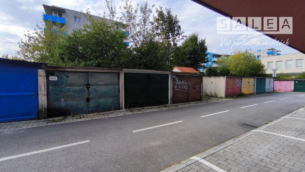 SAMOSTATNE STOJACA GARÁŽ, 18m2, ŽILINA - KOMENSKÉHO