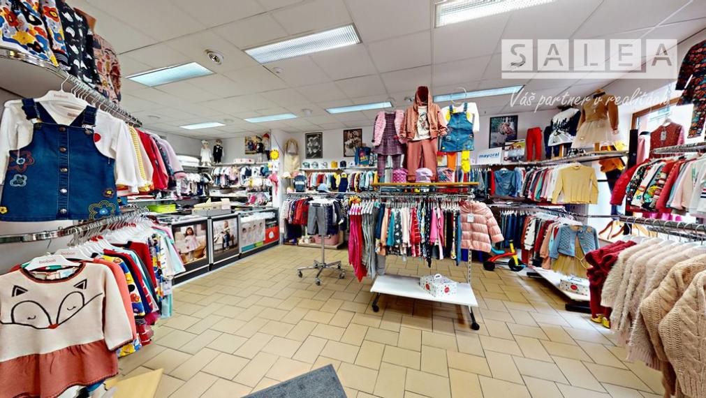 RODINNÝ DOM V CENTRE MESTA, PODLAHOVÁ PLOCHA 248m2, ŽILINA