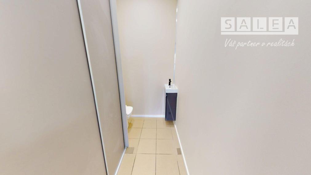 OBCHODNÝ PRIESTOR, 91m2, ŽILINA - CENTRUM, PRI OC DUBEŇ