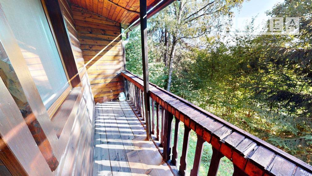 CHATA UPROSTRED LESA, POZEMOK 1782m2, ČADCA - BREHY