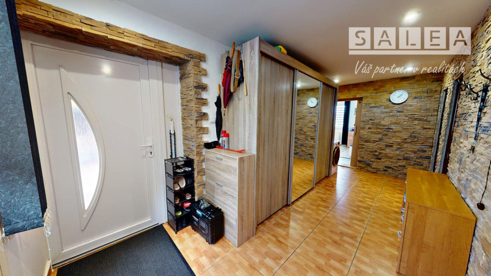 Trojpodlažný RD s veľkou záhradou v Moldave nad Bodvou