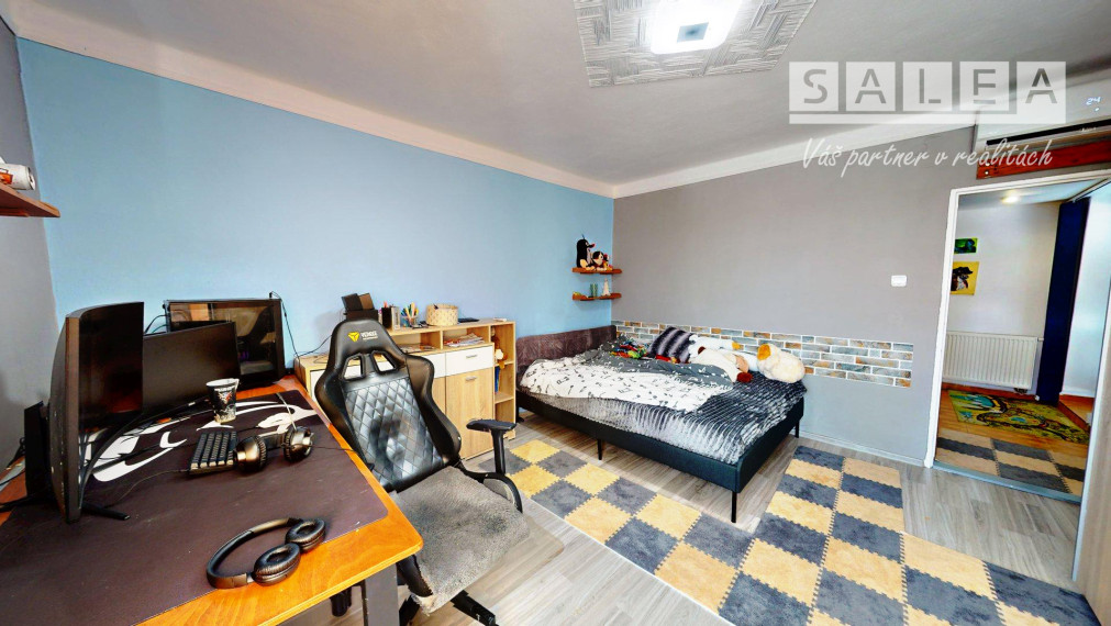 Trojpodlažný RD s veľkou záhradou v Moldave nad Bodvou