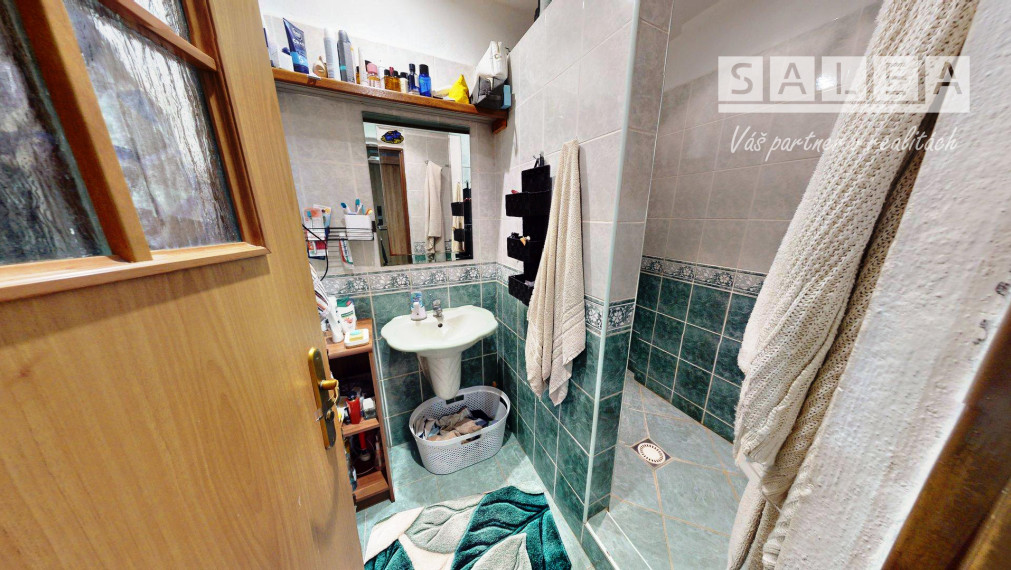 Trojpodlažný RD s veľkou záhradou v Moldave nad Bodvou