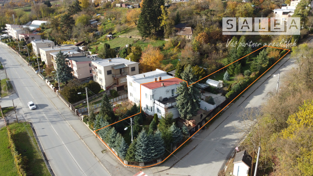 Trojpodlažný RD s veľkou záhradou v Moldave nad Bodvou