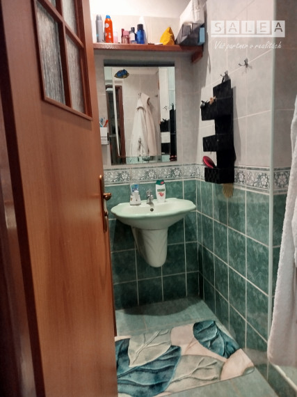 Trojpodlažný RD s veľkou záhradou v Moldave nad Bodvou